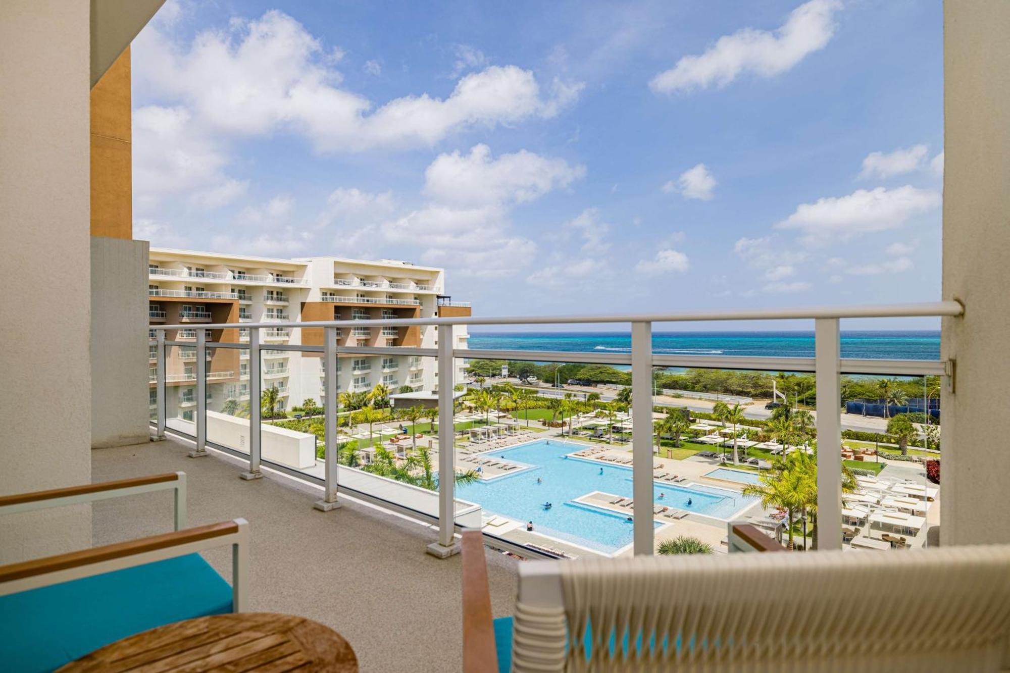 Embassy Suites By Hilton Aruba Beach Resort Palm Beach Exterior photo